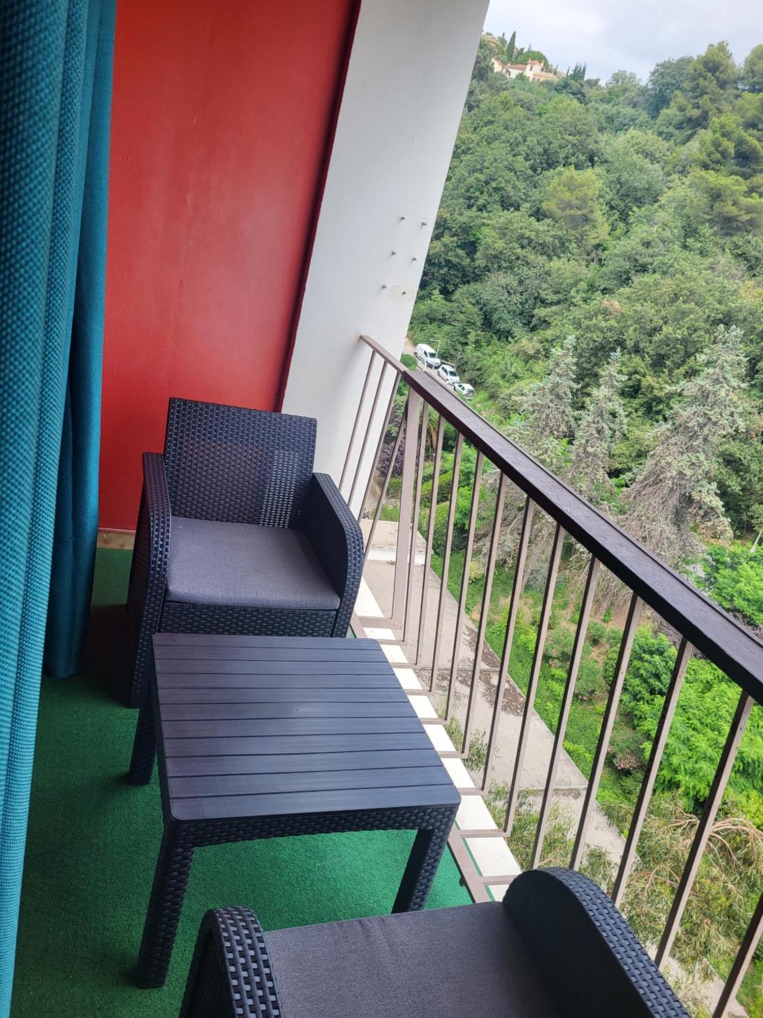 Private Room-2 In Hannana Apartment- 2 Min Walk To Tram 12 Min To Nice Train Station 15 Min To Massena Place 外观 照片